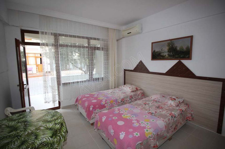 Mutlu Apart