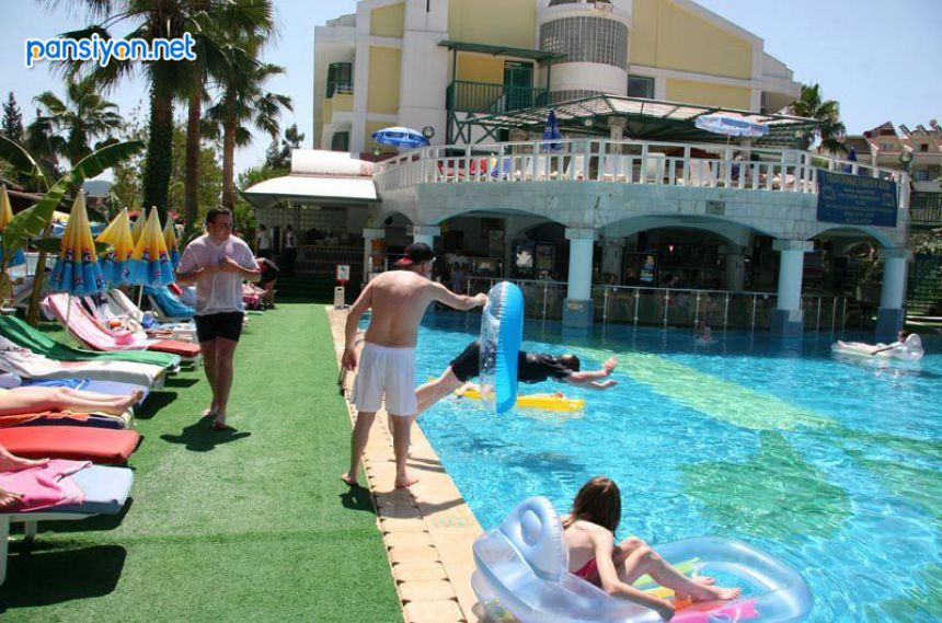 Club Atrium Hotel Apartments