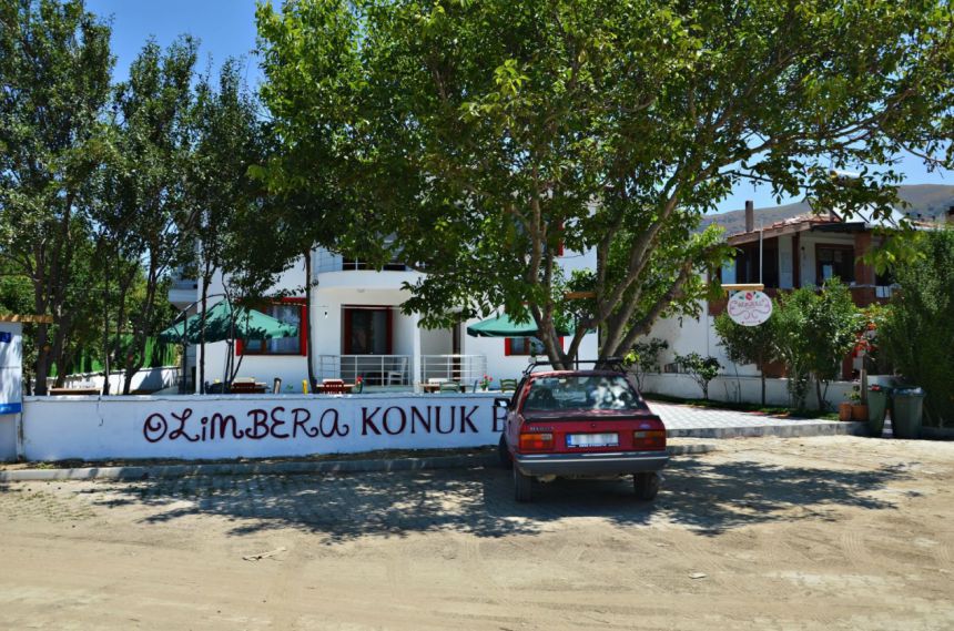 Olimbera Konukevi