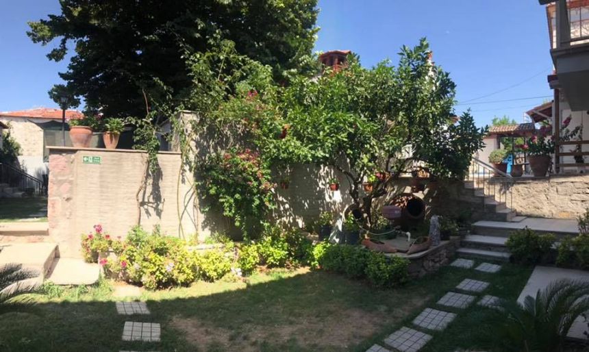 Bademli Garden Suit