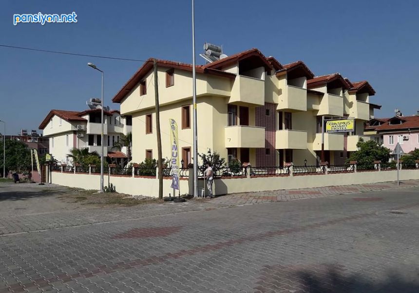 Erasmus Apart Hotel