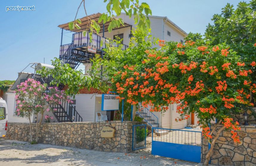 Özgür Pansiyon