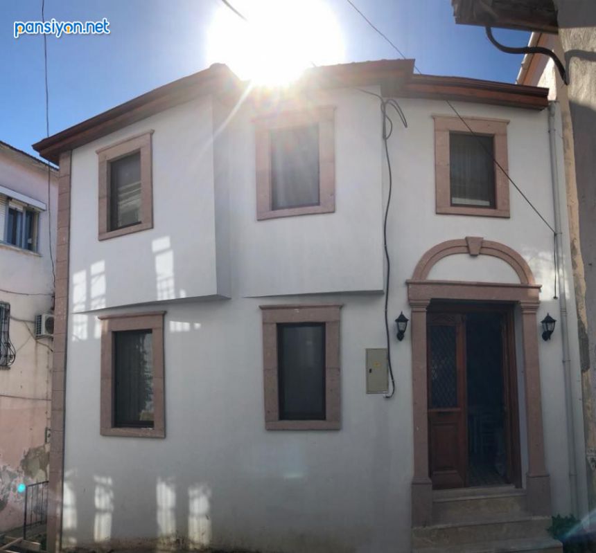 Nil House