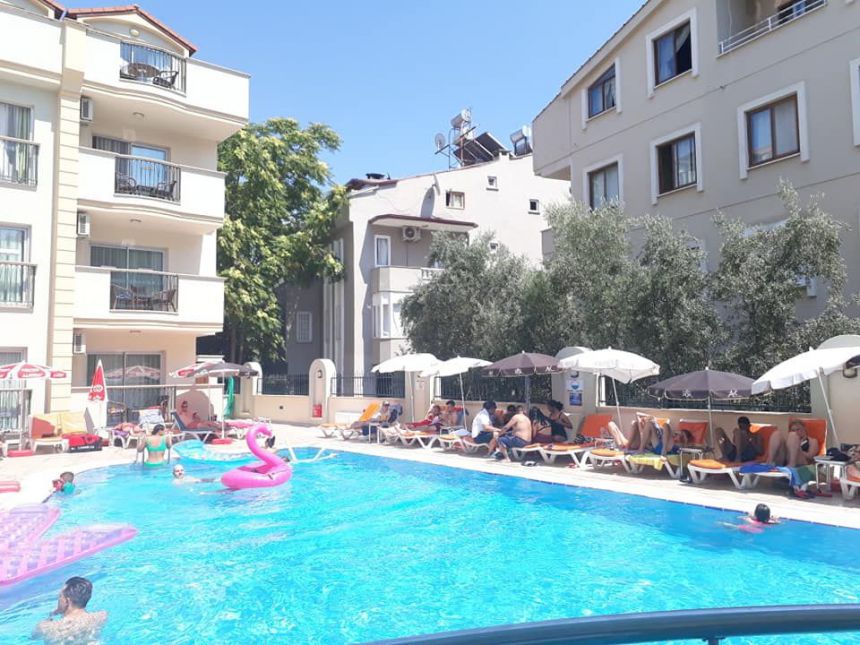 Club Karakaş Apart Otel
