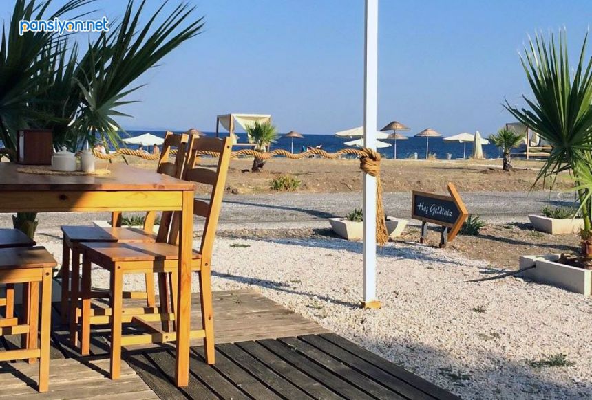 Assos Club Beyaz